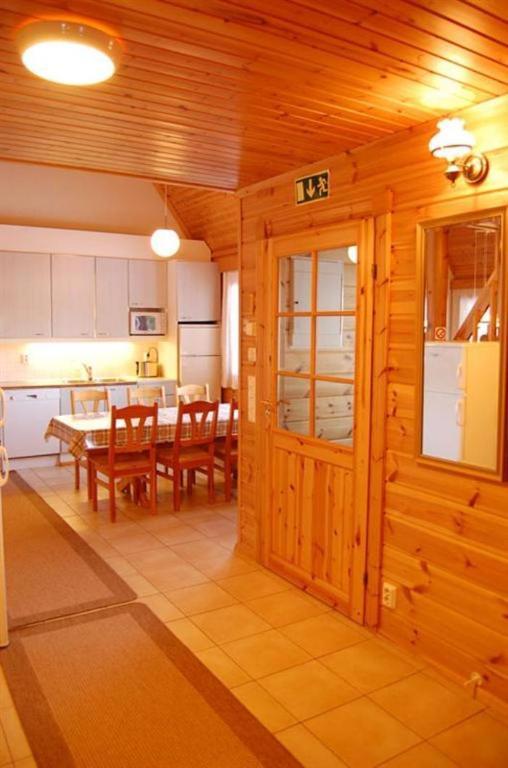 Lomaperkkioe Apartments Вуокати Стая снимка